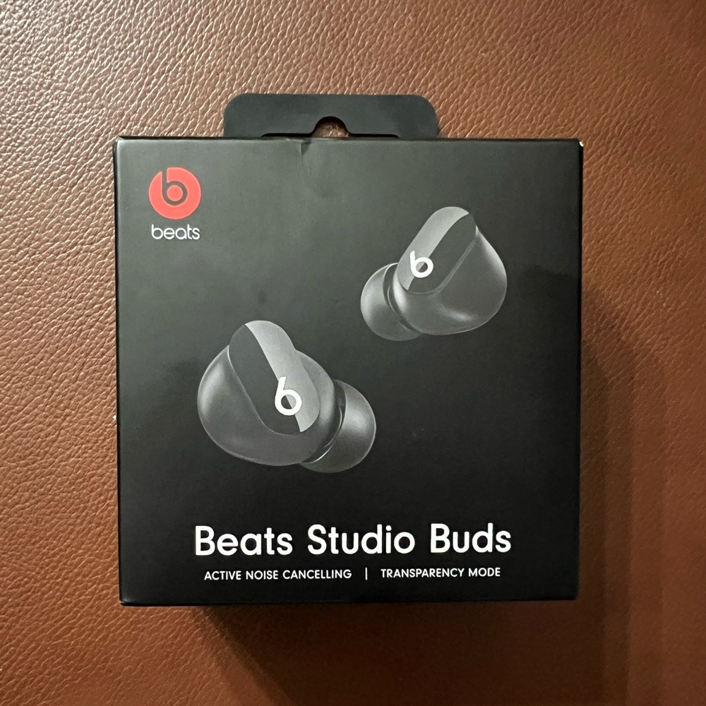 Beats Studio Buds